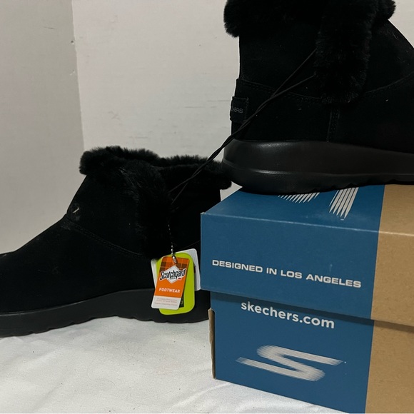 Black Skechers Warm Boots - Picture 3 of 8